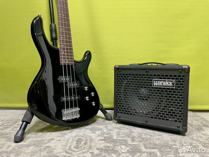 Бас гитара Cort с комбиком Warwick