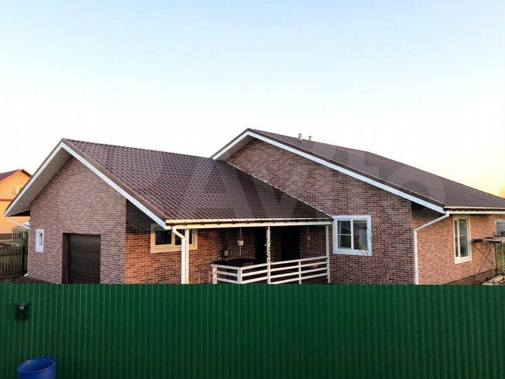 Дом 163 м² на участке 13 сот.