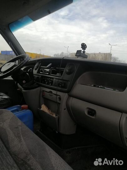 Renault Mascott цельнометаллический, 2006