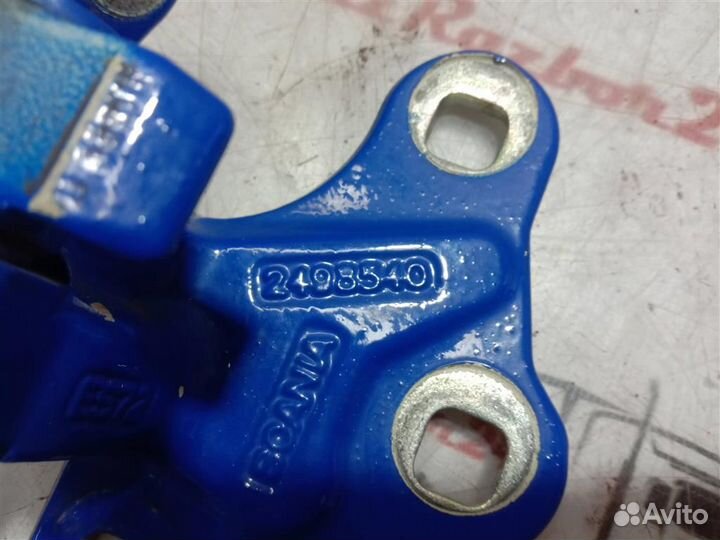 Петля двери верхняя Scania P-440 6-Series RH 2498