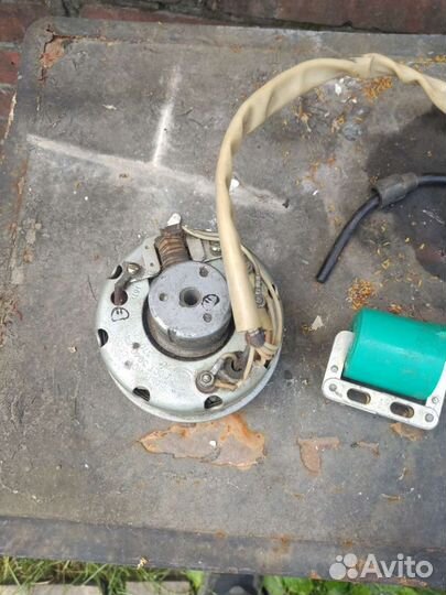 Генератор с катушкай