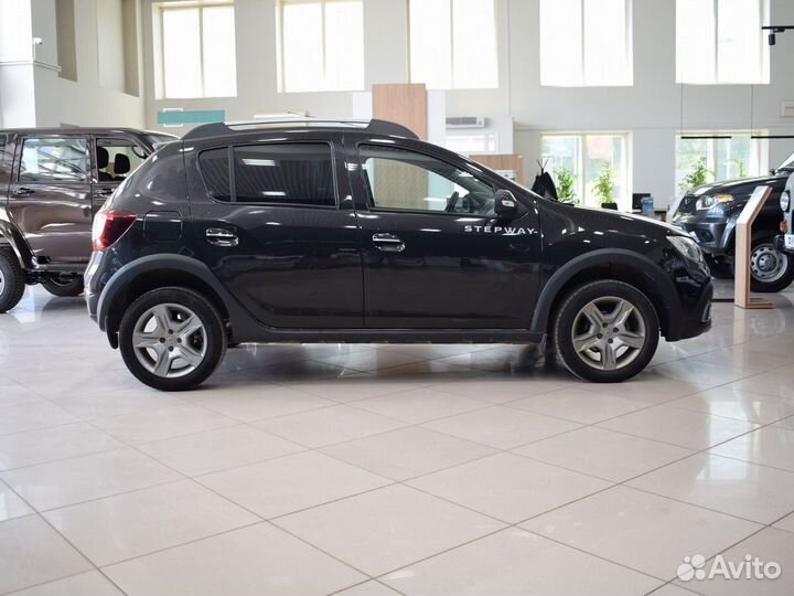 Renault Sandero Stepway 1.6 МТ, 2020, 37 000 км
