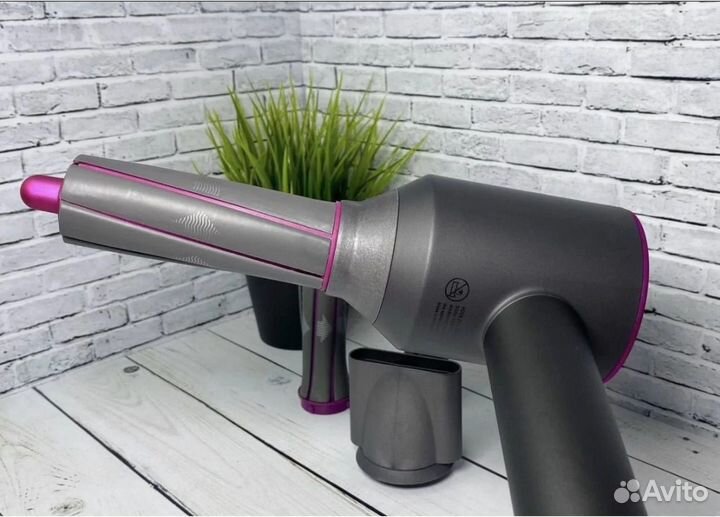 Фен Dyson стайлер