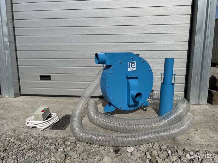 Зернодробилка Миг 11 кВт с мешконабивателем