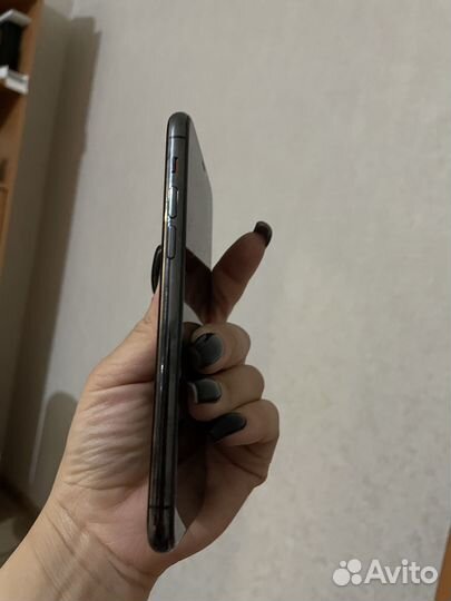 iPhone 11 Pro, 64 ГБ
