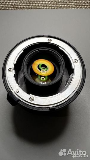 Телеконвертер Nikon TC-20E III