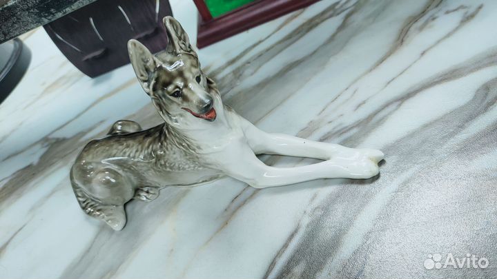 Статуэтка Серый волк