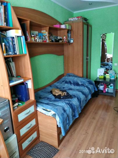 Мебель для детской б/у 5предметов: шкаф для одежды