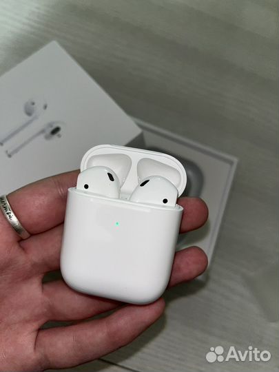 Apple airpods 2