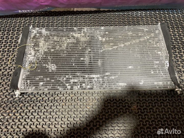 Радиатор кондиционера (конденсер) Nissan Murano