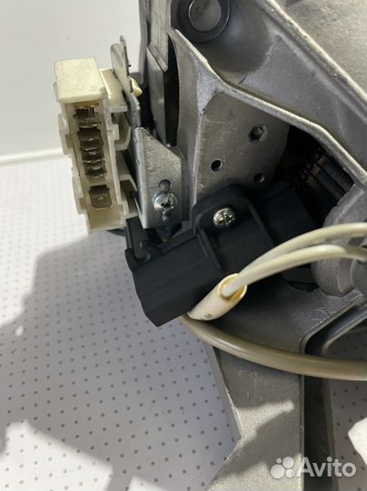 Двигатель стиральной машины whirlpool