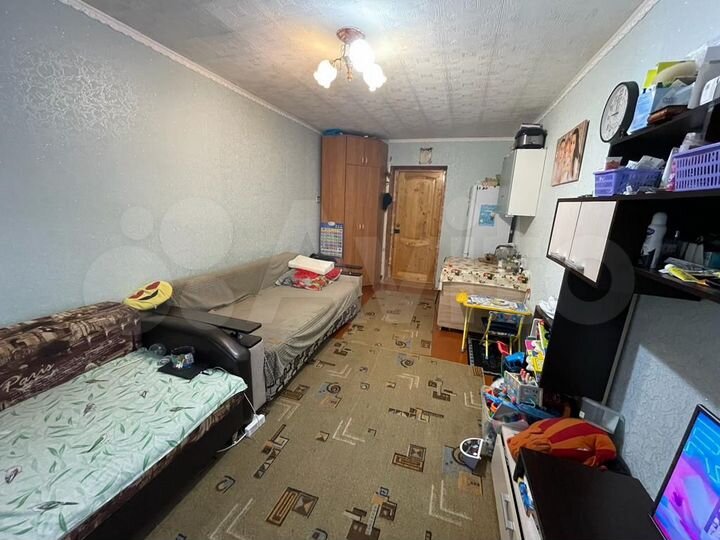 Комната 18 м² в 5-к., 3/5 эт.