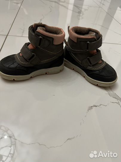 Ботинки демисезонные для девочки 24 размер