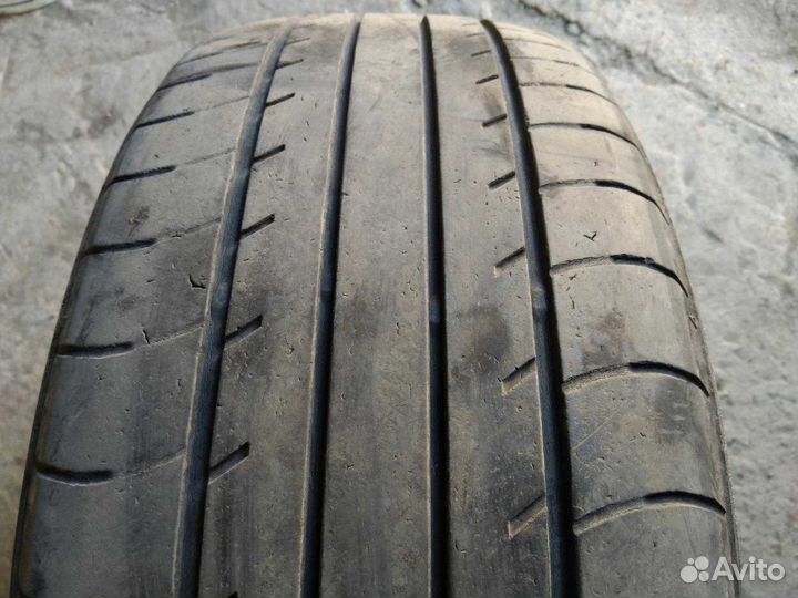 Yokohama dB Decibel E70B 215/55 R17 88T
