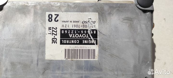 Блок управления двигателем Toyota 8966612260