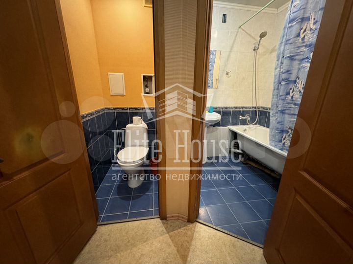 2-к. квартира, 55 м², 4/6 эт.