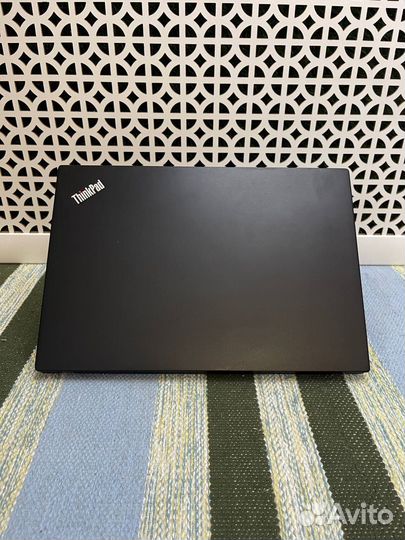 Ноутбук Thinkpad T490s