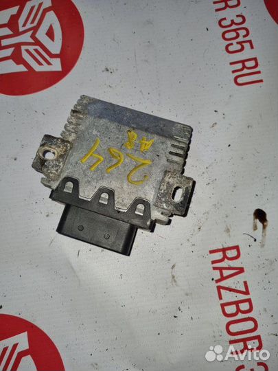 Блок управления топливным насосом Audi A8 D3 4E