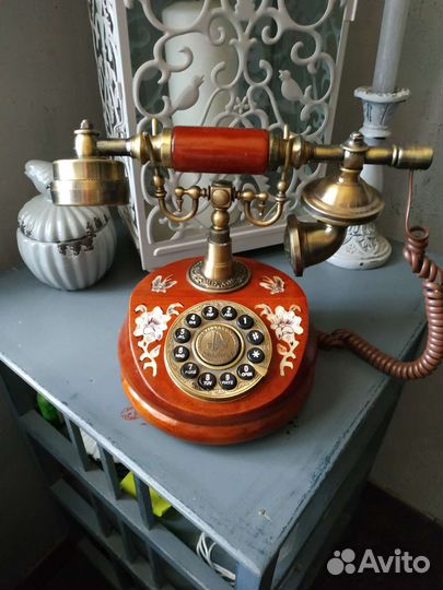 Старый телефон. Винтаж