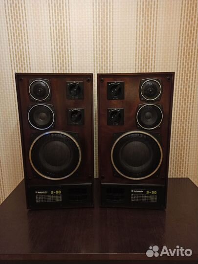 Акустические колонки 