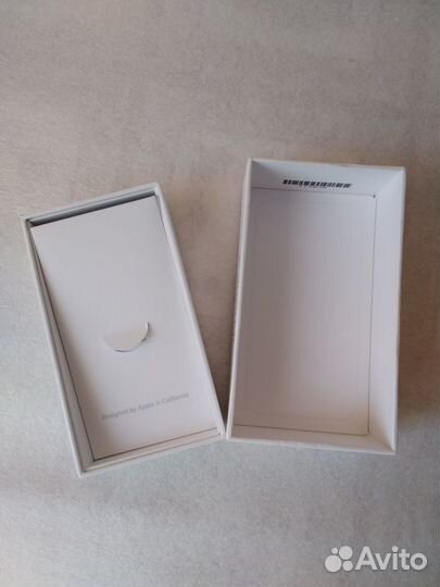 LVG Коробка от iPhone 4