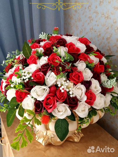 Букеты из 155-350 роз