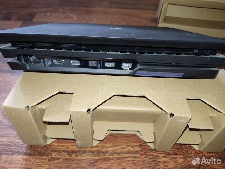 Sony playstation 4 pro 1tb