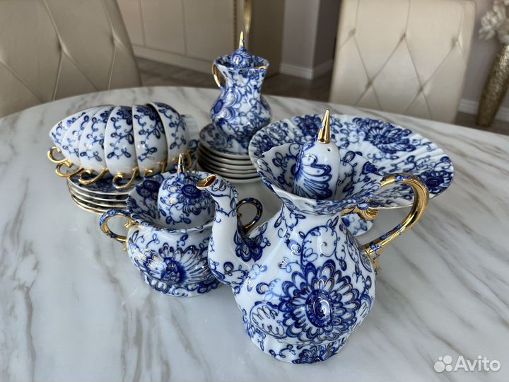 Коллекционный чайный сервиз «Поющий Сад» лфз