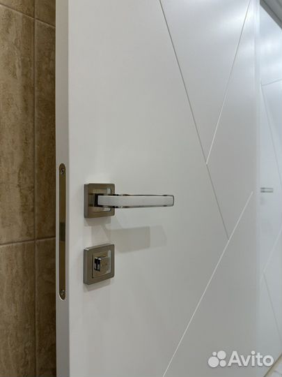 Дверь эмаль белая геометрия 2