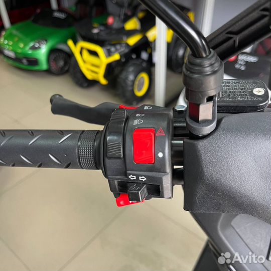 Макси Скутер Jilang Pro Max 175cc(49cc)