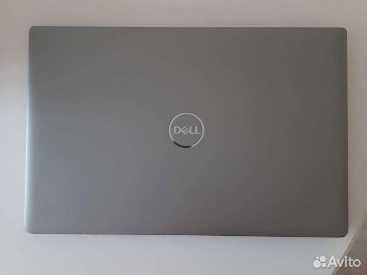 Ноутбук Dell latitude 5530