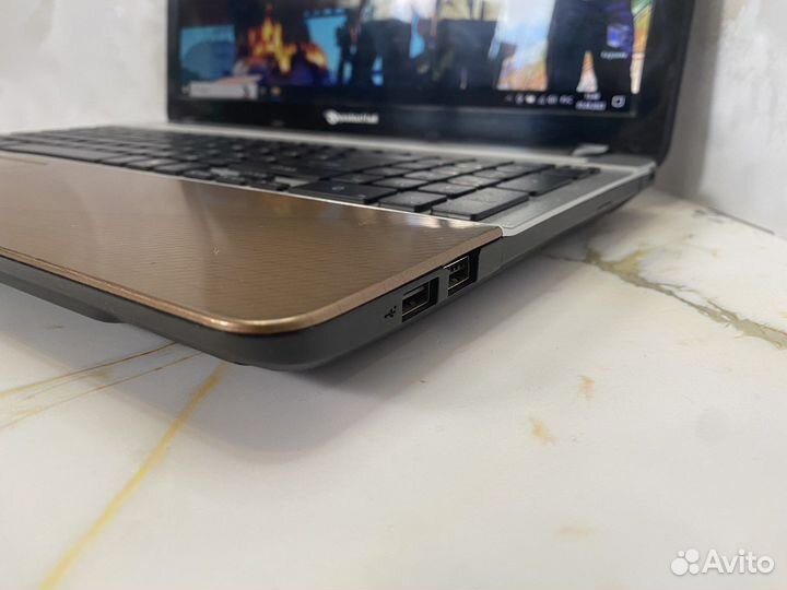 Игровой ноутбук i7/8Gb/SSD+HHD