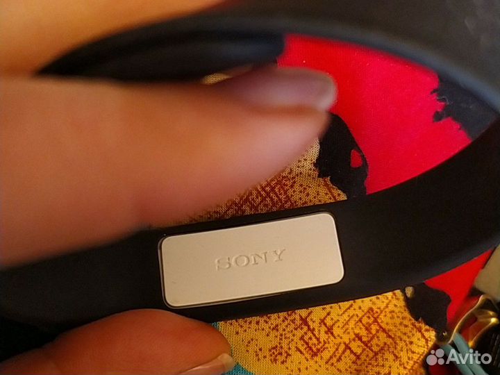 Фитнес браслет sony swr10