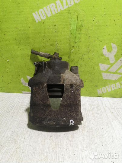 Суппорт передний правый Шкода Октавия А4