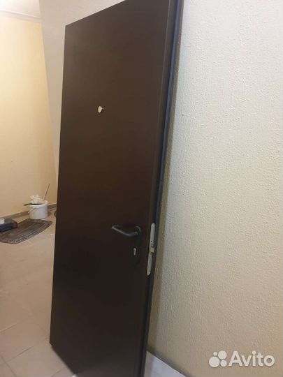 Дверь входная металлическая