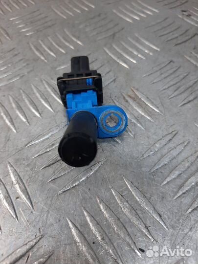 Датчик коленвала Ford Focus 1.6 shda 2007