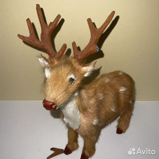 Фигурка олень