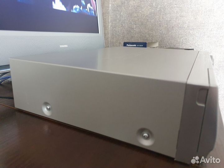 Видеомагнитофон Panasonic NV-FJ630