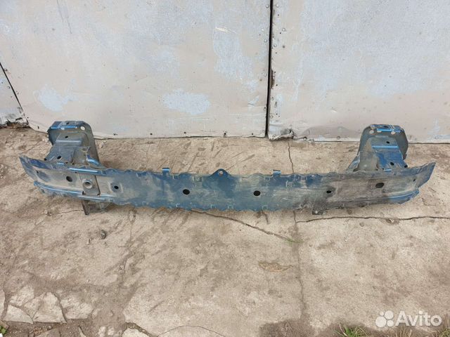 Усилитель переднего бампера Mazda 2 DE