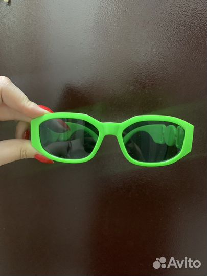 Солнцезащитные очки