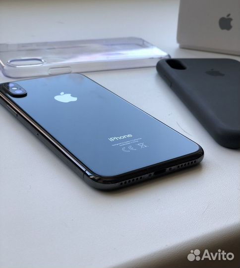iPhone X, 256 ГБ
