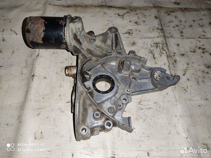 Насос масляный Митсубиси Каризма