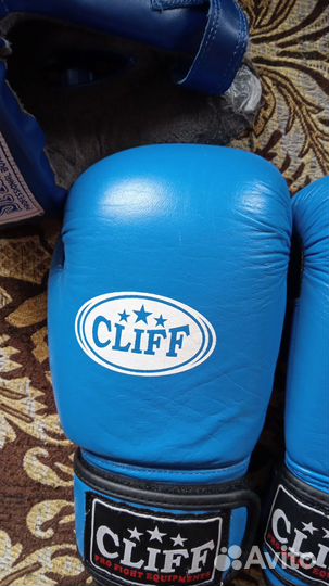 Перчатки,шлем,баксерки