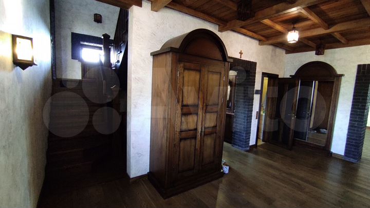 Коттедж 495 м² на участке 48 сот.