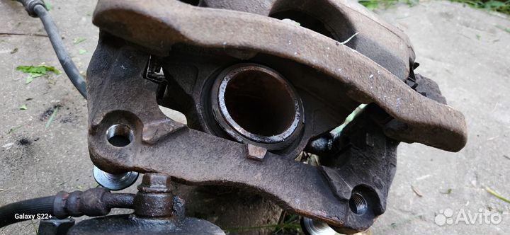 Nissan qashqai кашкай суппорт передний