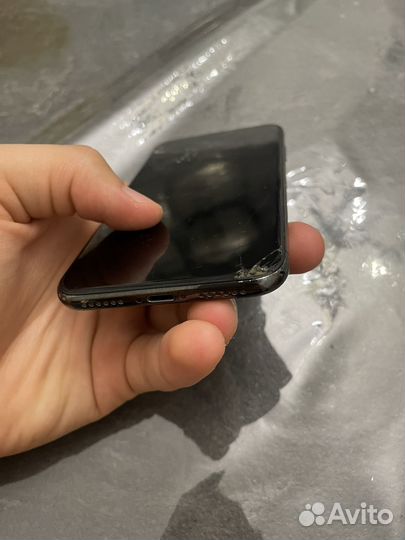 iPhone X, 64 ГБ