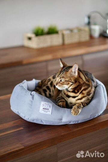 Лежанка для собак и котов