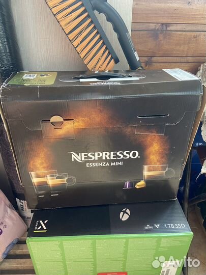 Кофемашина nespresso essenza mini