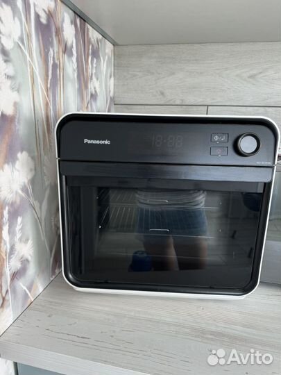 Паровая конвекционная печь Panasonic NU-SC101W