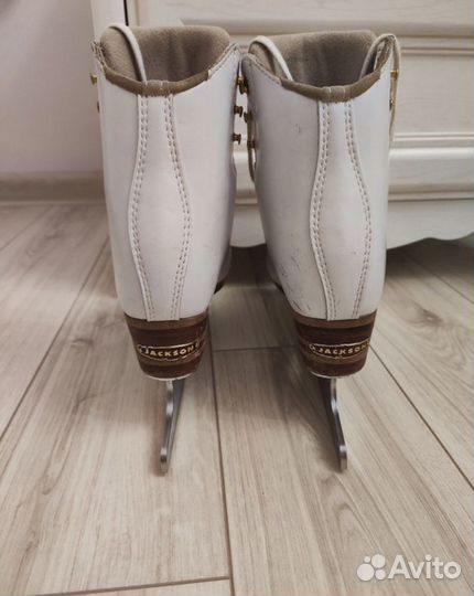 Фигурные коньки jackson elle 2
